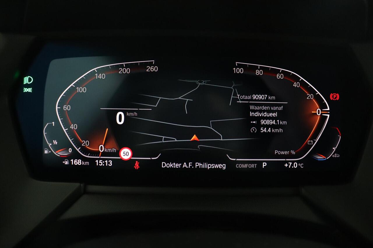 BMW 1-SERIE 118i Executive Edition | M sport | stuur + stoel verw | hifi | 18" |