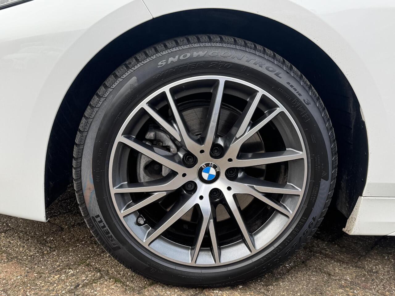 BMW 1-SERIE 118i High Executive M-Sport pakket I INCL. ¤ 850,00 AFL.KOSTEN + BOVAG GARANTIE