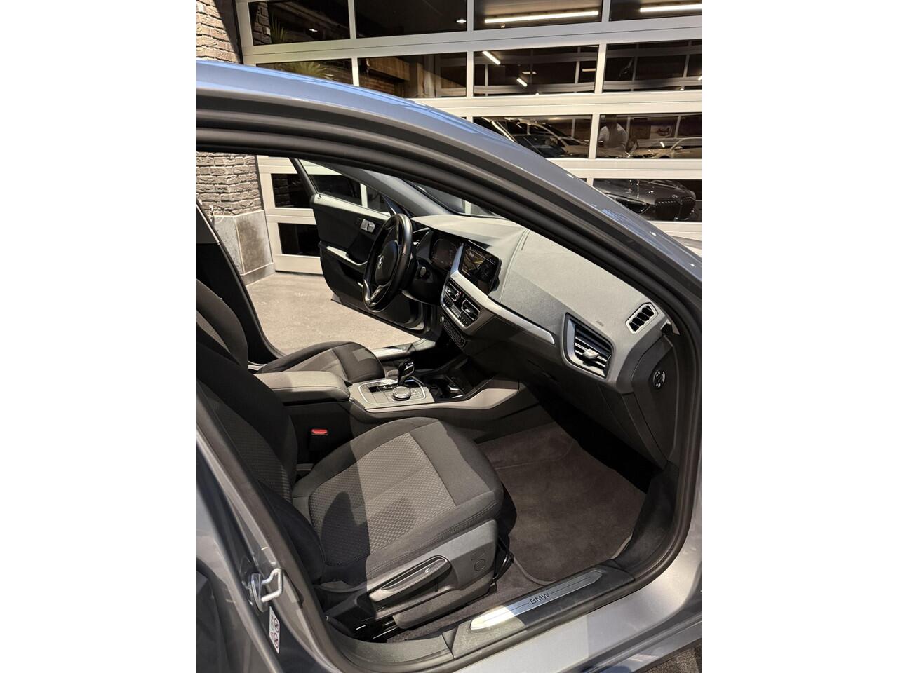 BMW 1-SERIE 118i Business Edition