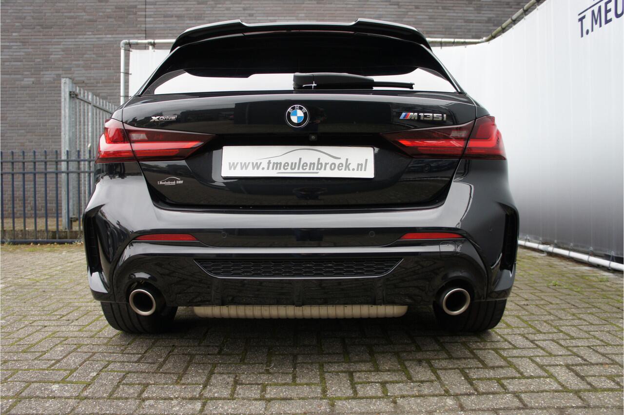 BMW 1-SERIE M135i xDrive High Executive Panoramadak, Head up