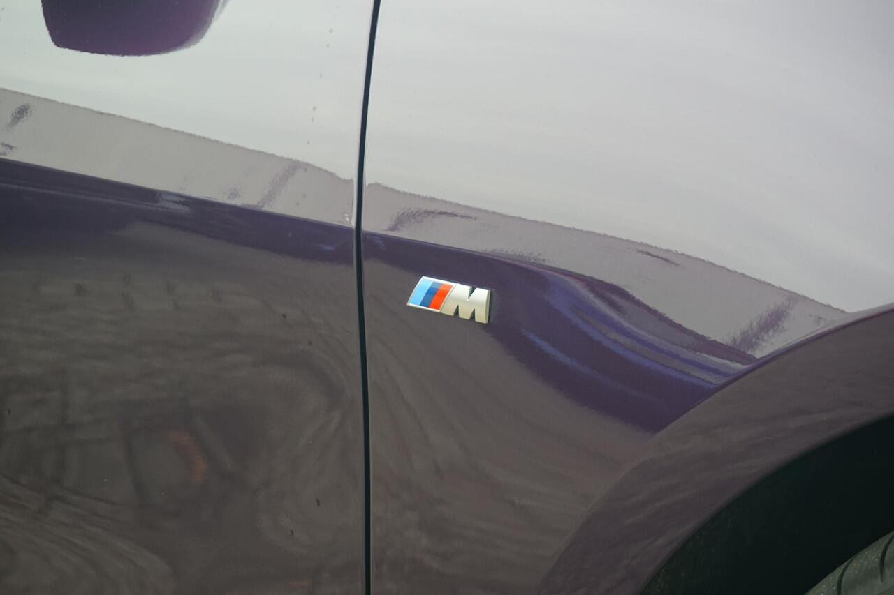 BMW 1-SERIE 5-deurs 120 M Sportpakket Pro 19'' / Panoramadak / Harman Kardon / Driving Assistant Plus / Trekhaak