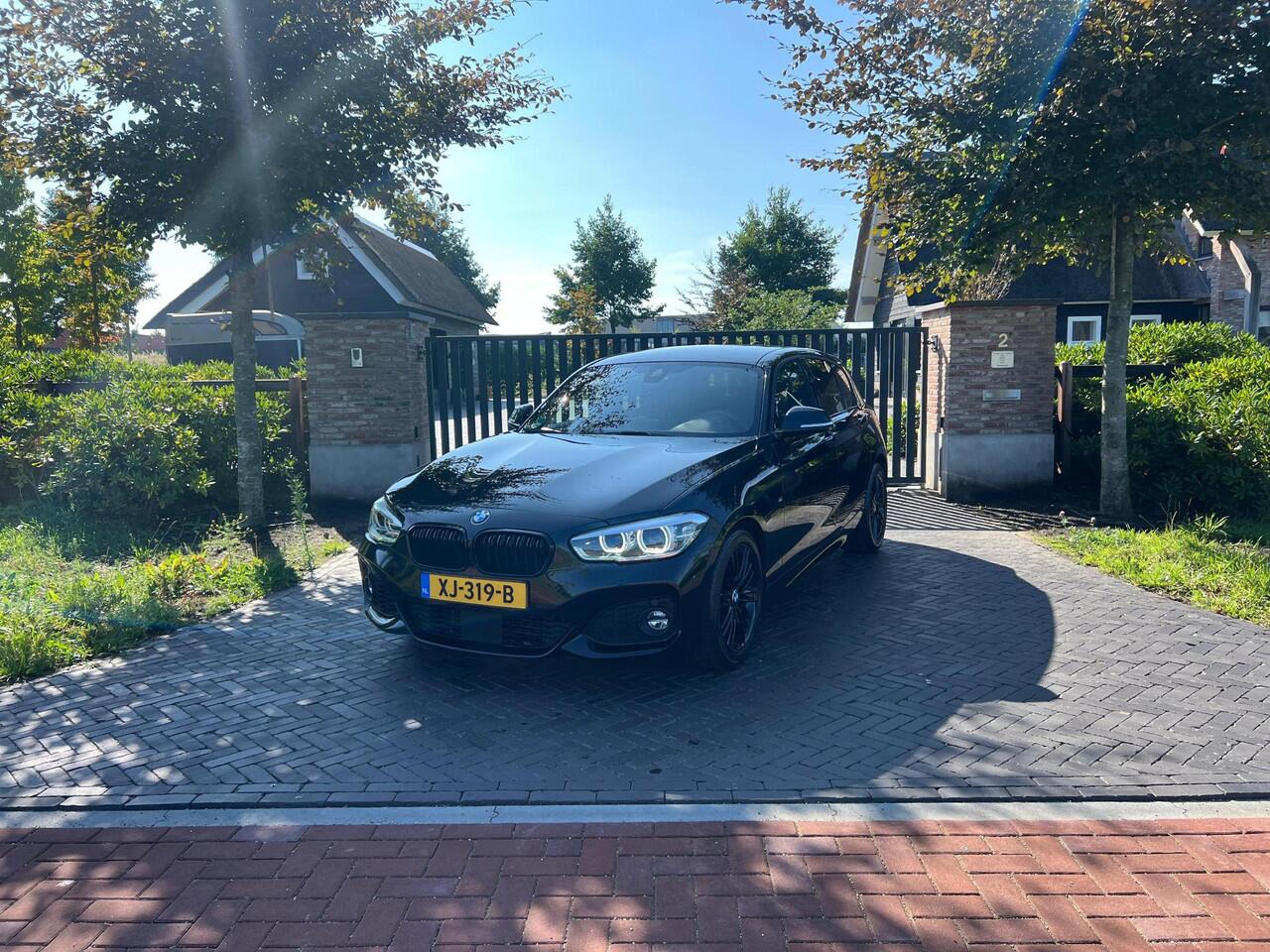 BMW 1-SERIE 118i Corporate Lease Executive M-Pakket | Apple CarPlay | NL-Auto |