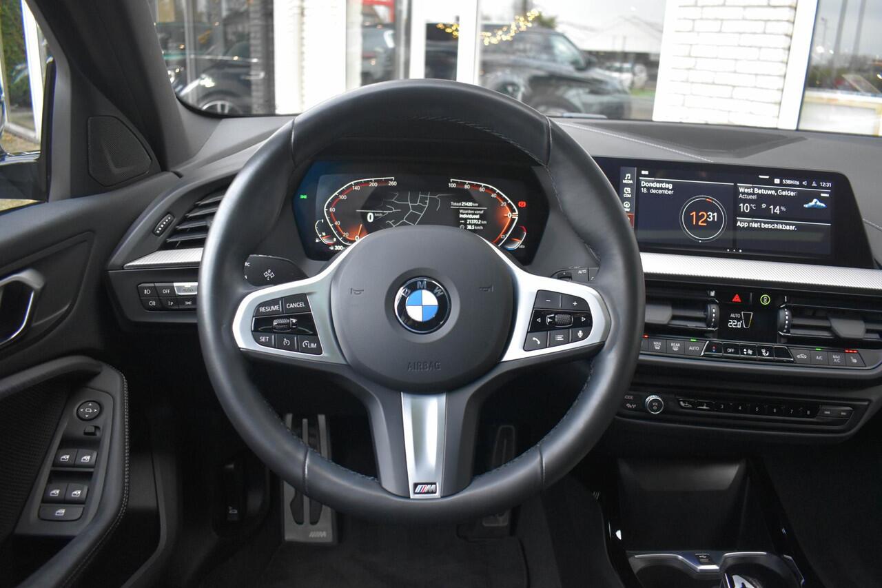 BMW 1-SERIE 118i M-Sport Pano Leder Trekhaak Camera HiFi