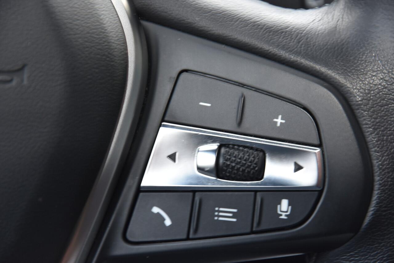 BMW 1-SERIE 118i High Executive SPORTLINE | SPORTLEDER | TREKHAAK | STOEL/STUUR VERW