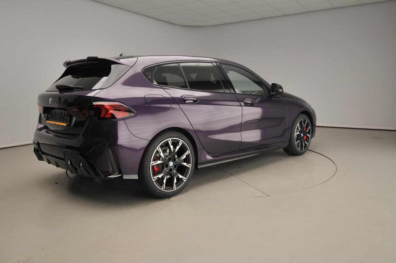 BMW 1-SERIE 5-deurs 120 | M Sportpakket Pro | Innovation Package