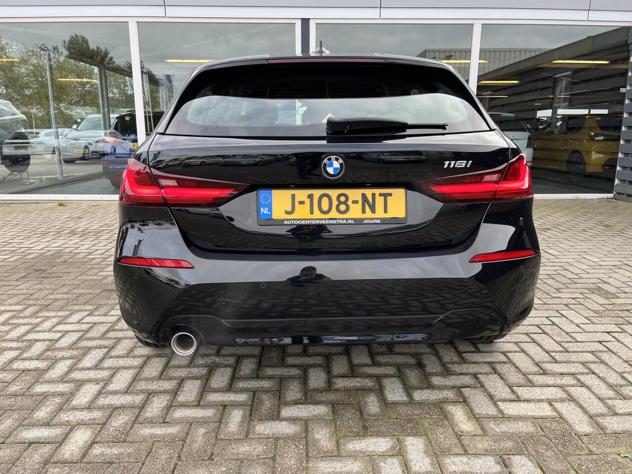 BMW 1-SERIE 118i Executive Edition 50% deal 8975,- ACTIE Virtual / Led / Carplay
