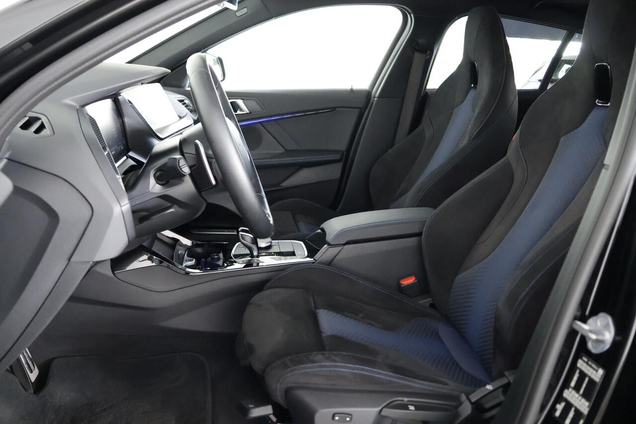 BMW 1-SERIE 120i M-Sport / Opendak / Kuipstoel / LED / Cam / CarPlay