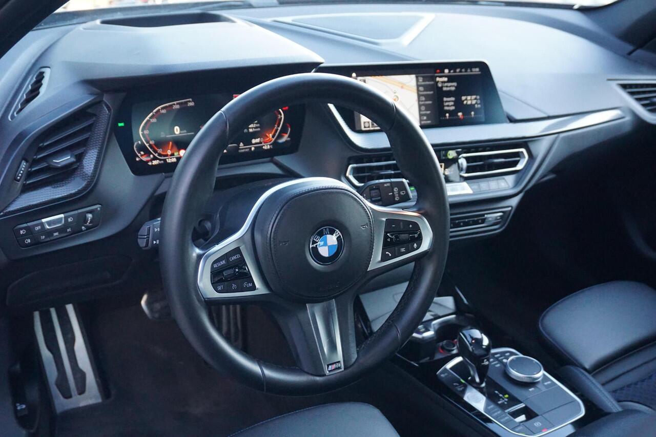 BMW 1-SERIE 118i High Executive | M Sport | Carplay | HIFI