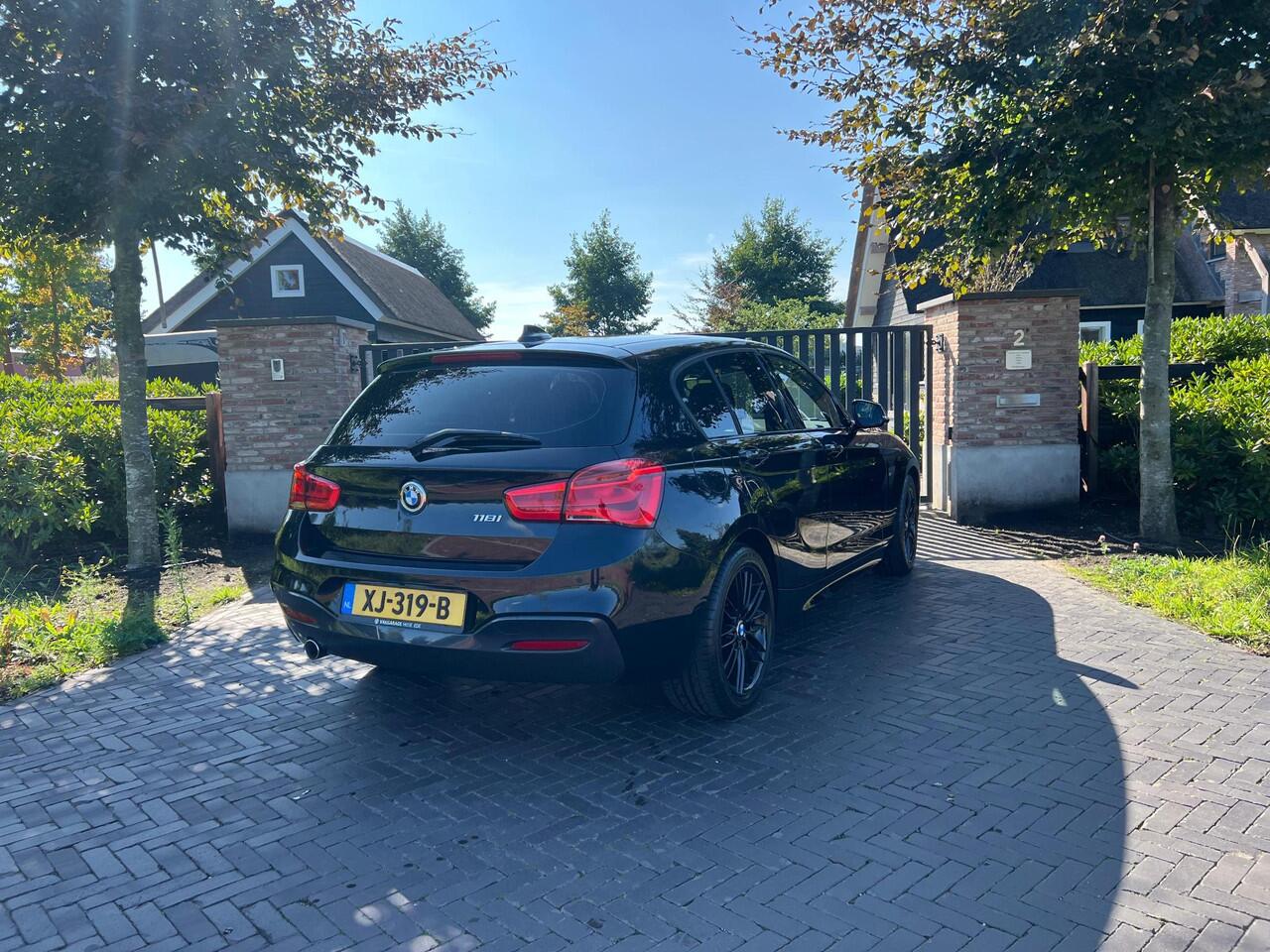 BMW 1-SERIE 118i Corporate Lease Executive M-Pakket | Apple CarPlay | NL-Auto |