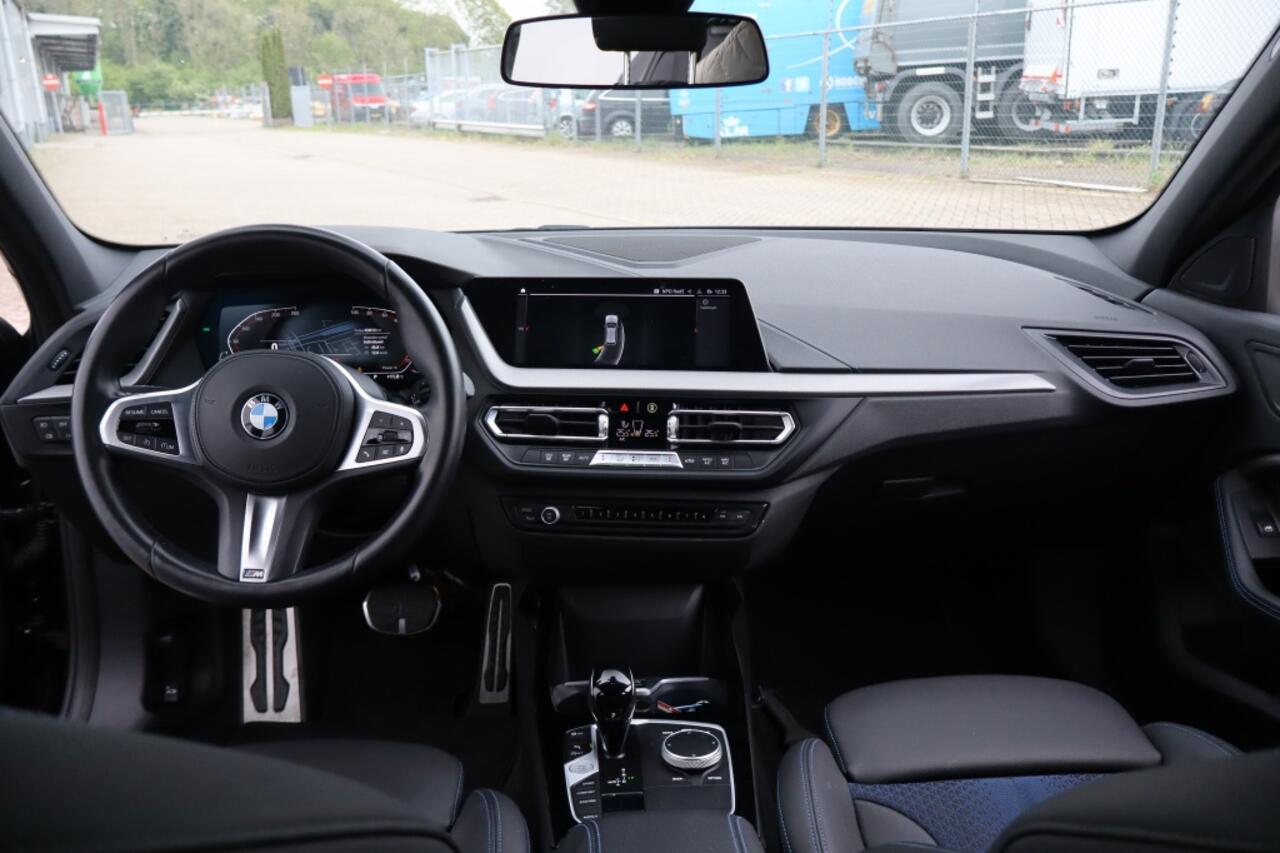 BMW 1-SERIE 118i M Sport I Geen Import I M pakket | Carplay | Compleet