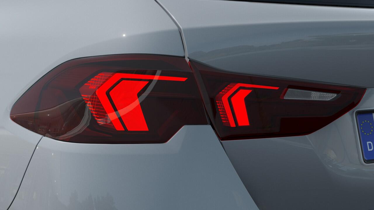 BMW 1-SERIE 120 M Sport Automaat / Sportstoelen / Achteruitrijcamera / M Adaptief onderstel / Comfort Access / Adaptieve LED / Stoelverwarming