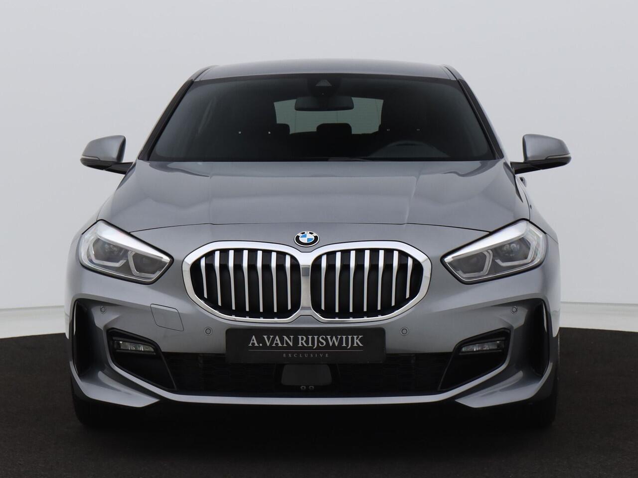 BMW 1-SERIE 118i M-Sport | CAMERA | KEYLESS | STOEL- EN STUURVERW.