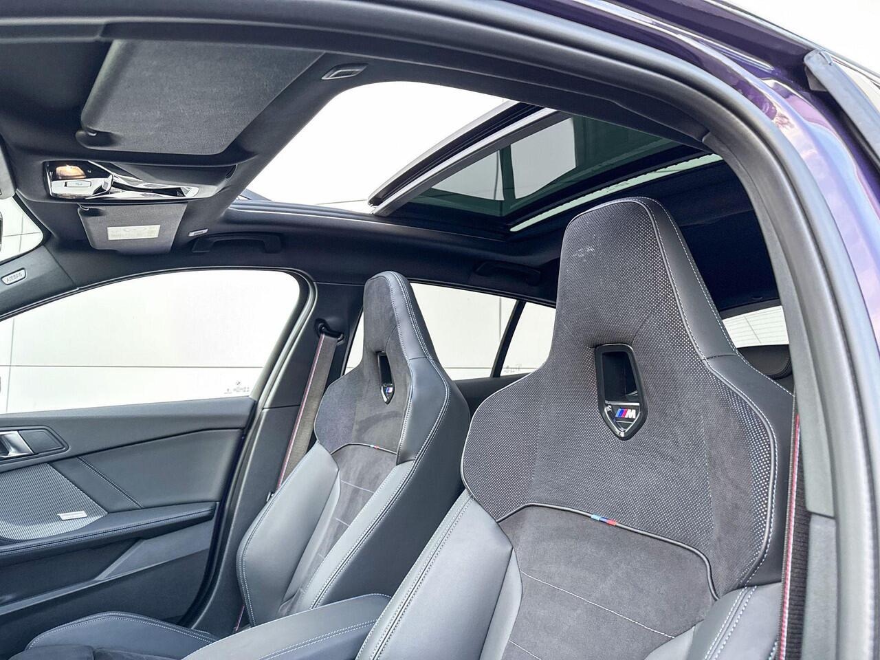 BMW 1-SERIE M135 xDrive M-Sport Innovation Pack | Selections | Panoramadak