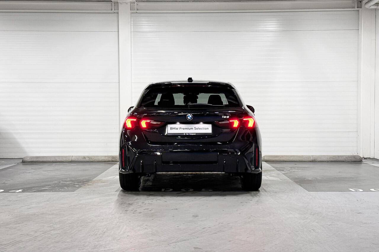 BMW 1-SERIE 123 xDrive | M-Sport Pro | Innovation Pack | Head-up Display | Harman/Kardon | Comfort Access | Selections