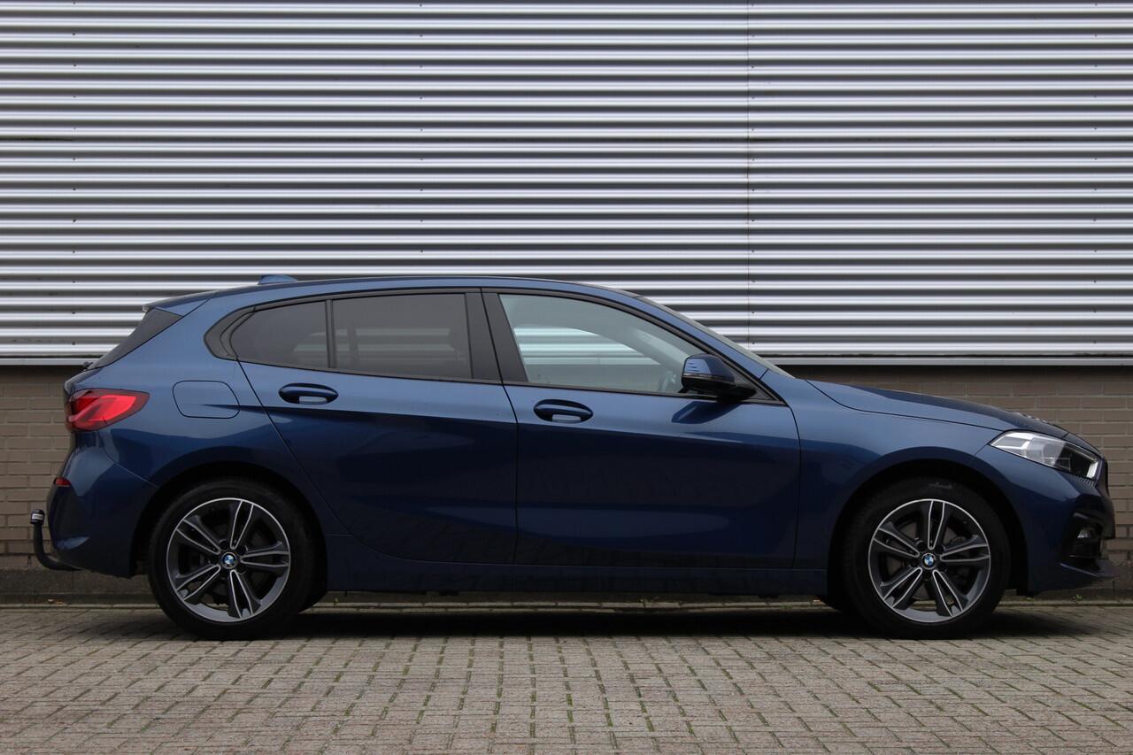 BMW 1-SERIE 118i Executive Edition | Cruise Control | Origin NL | Parkeersensoren | Navigatie