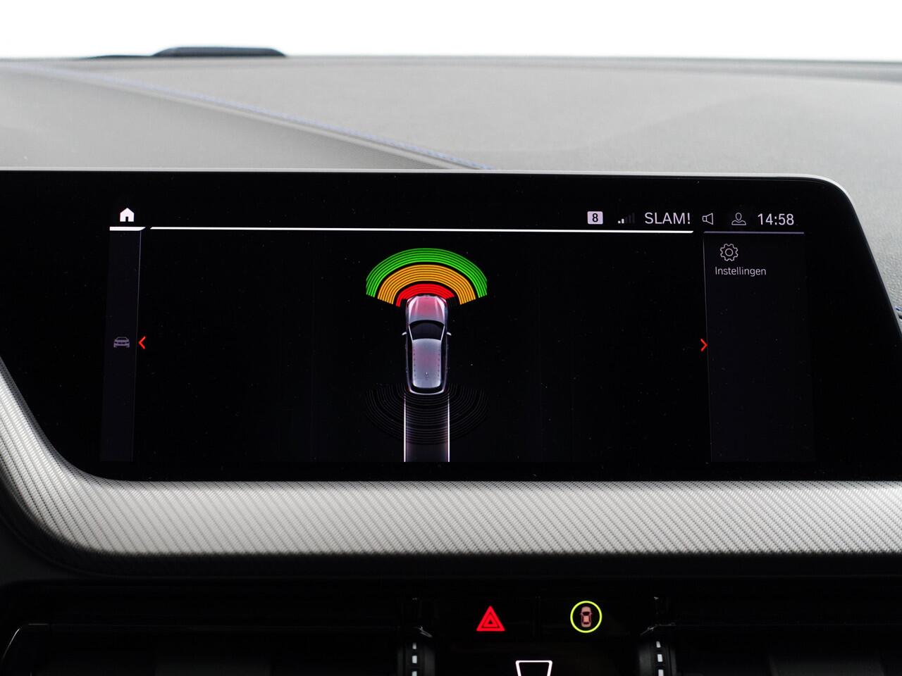 BMW 1-SERIE 118i M Sport Performance Aut- Carplay, Android Auto, Xenon Led, Sfeerverlichting, Stoelverwarming, Shadowline