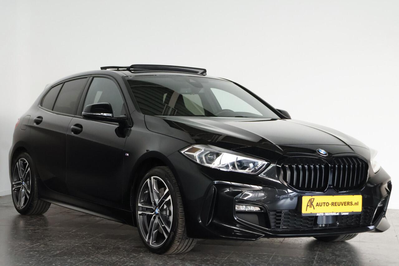 BMW 1-SERIE 120i M-Sport / Opendak / Kuipstoel / LED / Cam / CarPlay
