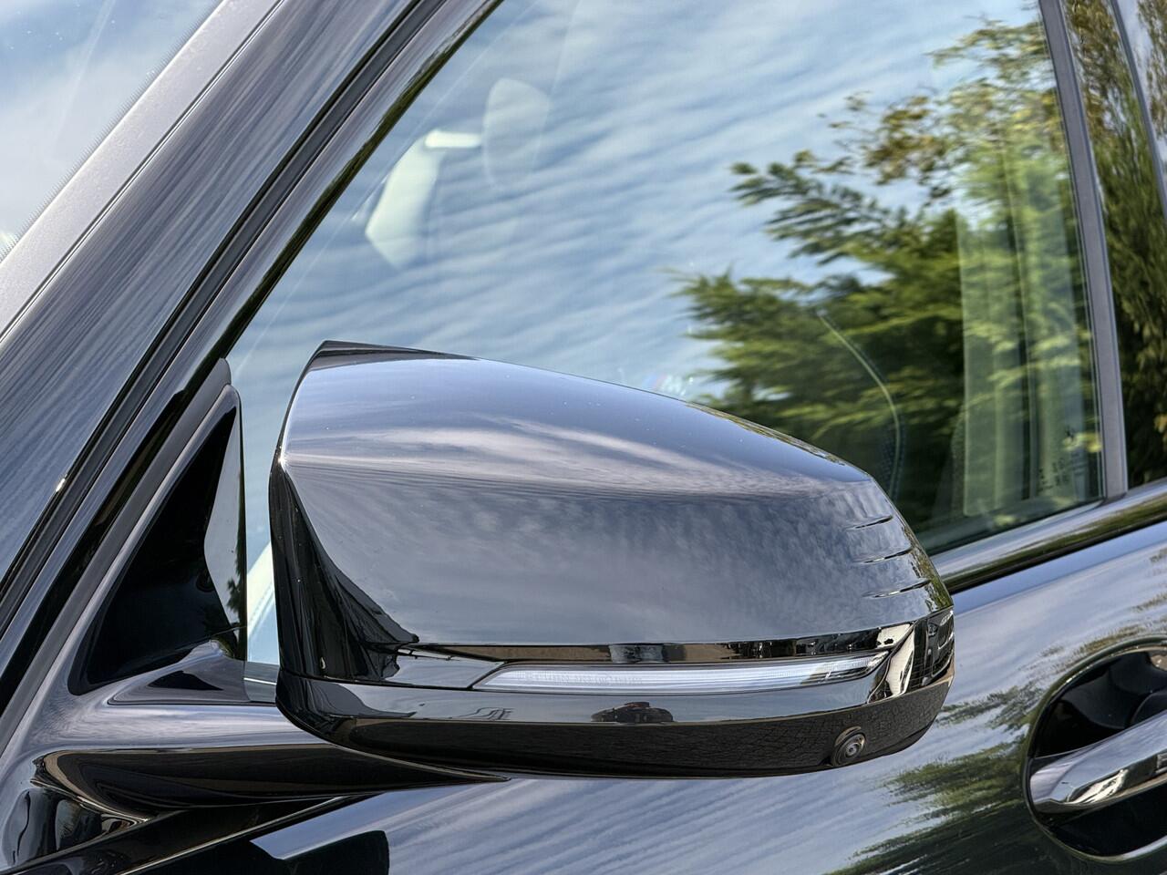 BMW 1-SERIE M135 xDrive | M-Sport Pro | 19'' | Panorama | Stuur + Stoelverw. | Harman/Kardon