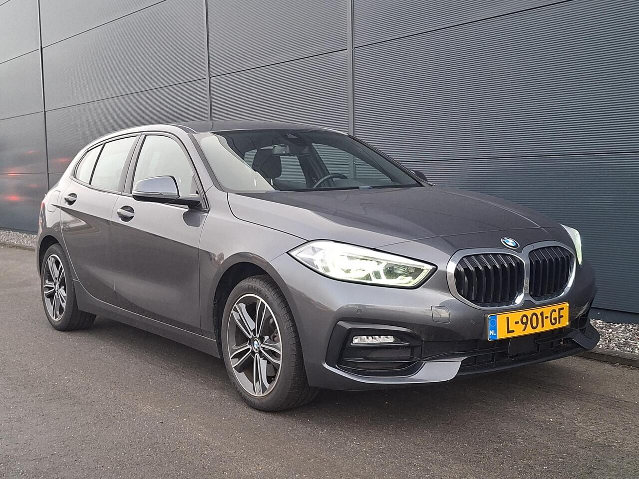 BMW 1-SERIE 118i Business Edition | Sportline | Comfort Pack | LED | Carplay