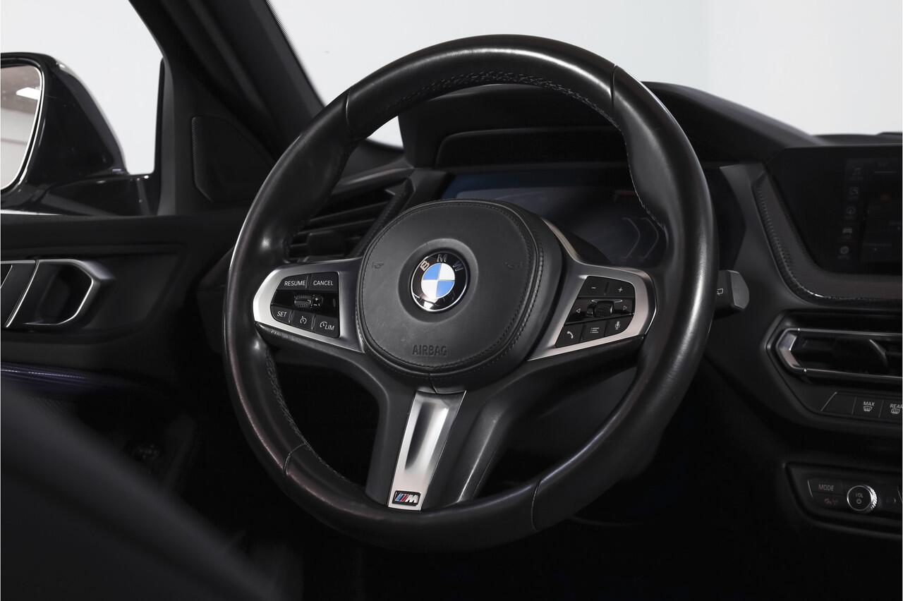 BMW 1-SERIE 118i 140 PK High Executive M Sport | Dig. Cockpit | Cruise | PDC | ECC | NAV + App. Connect | ECC | DAB | LM 18" |