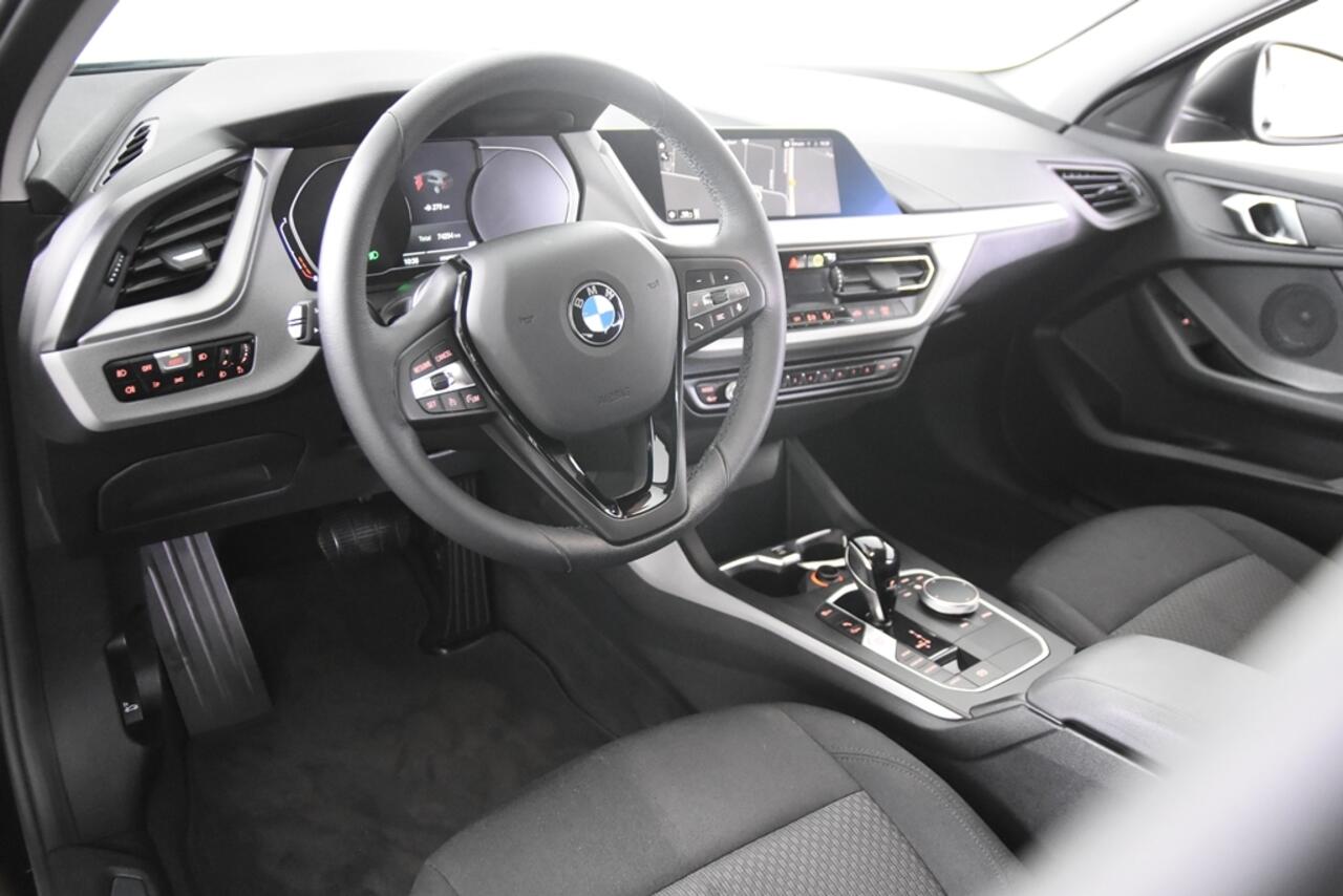 BMW 1-SERIE 116d Advantage *1ste eigenaar*Navigatie*Park assist*