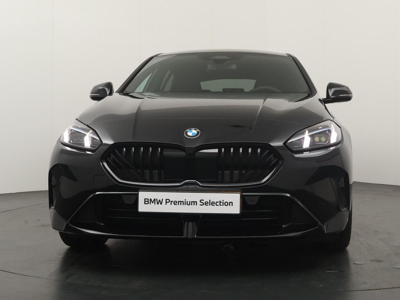 BMW 1-SERIE 123 xDrive | M Sport Pro | Travel Pack | Harman Kardon |