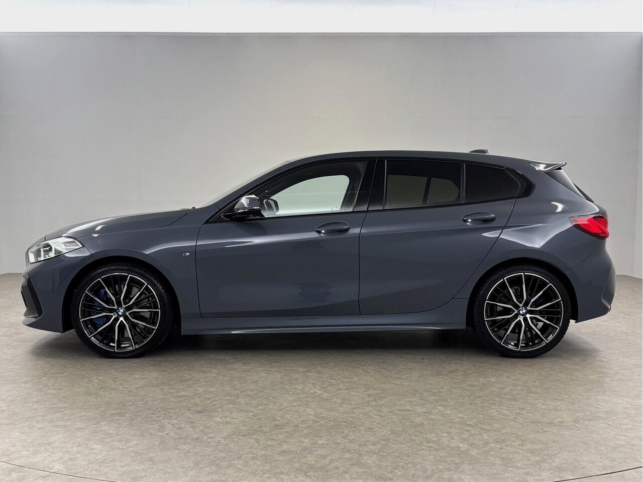 BMW 1-SERIE 118i M-Sport | Virtual | Camera | LED | Carplay | Stoel/Stuurverw. | Kuipstoelen | NAP