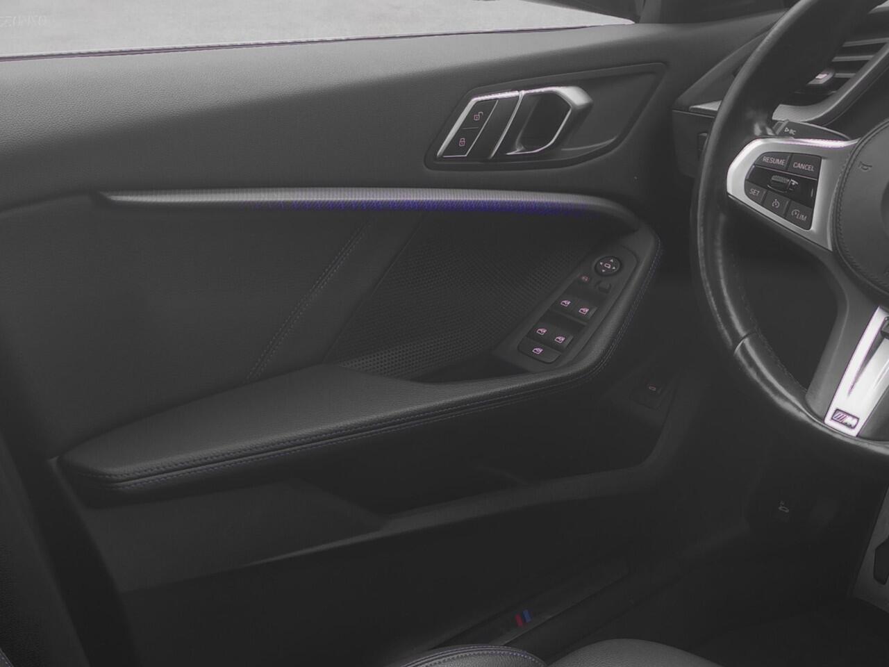 BMW 1-SERIE 118i 136 PK Automaat M-Sport Edition | SCHUIFDAK | CAMERA | KEYLESS