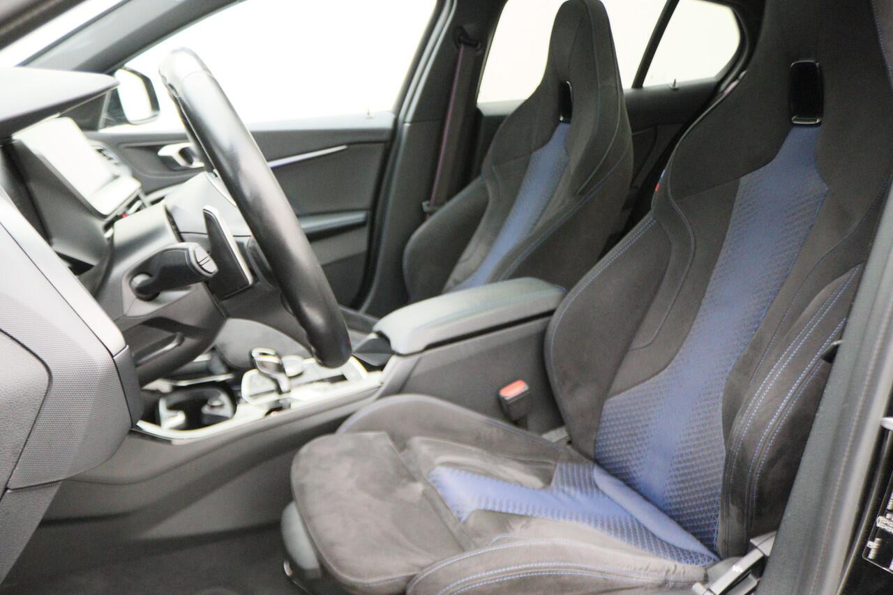 BMW 1-SERIE 128ti Business Edition M Sport Panoramadak, M-Sportstoelen, Stoelverwarming, LED, Apple Carplay, 19"