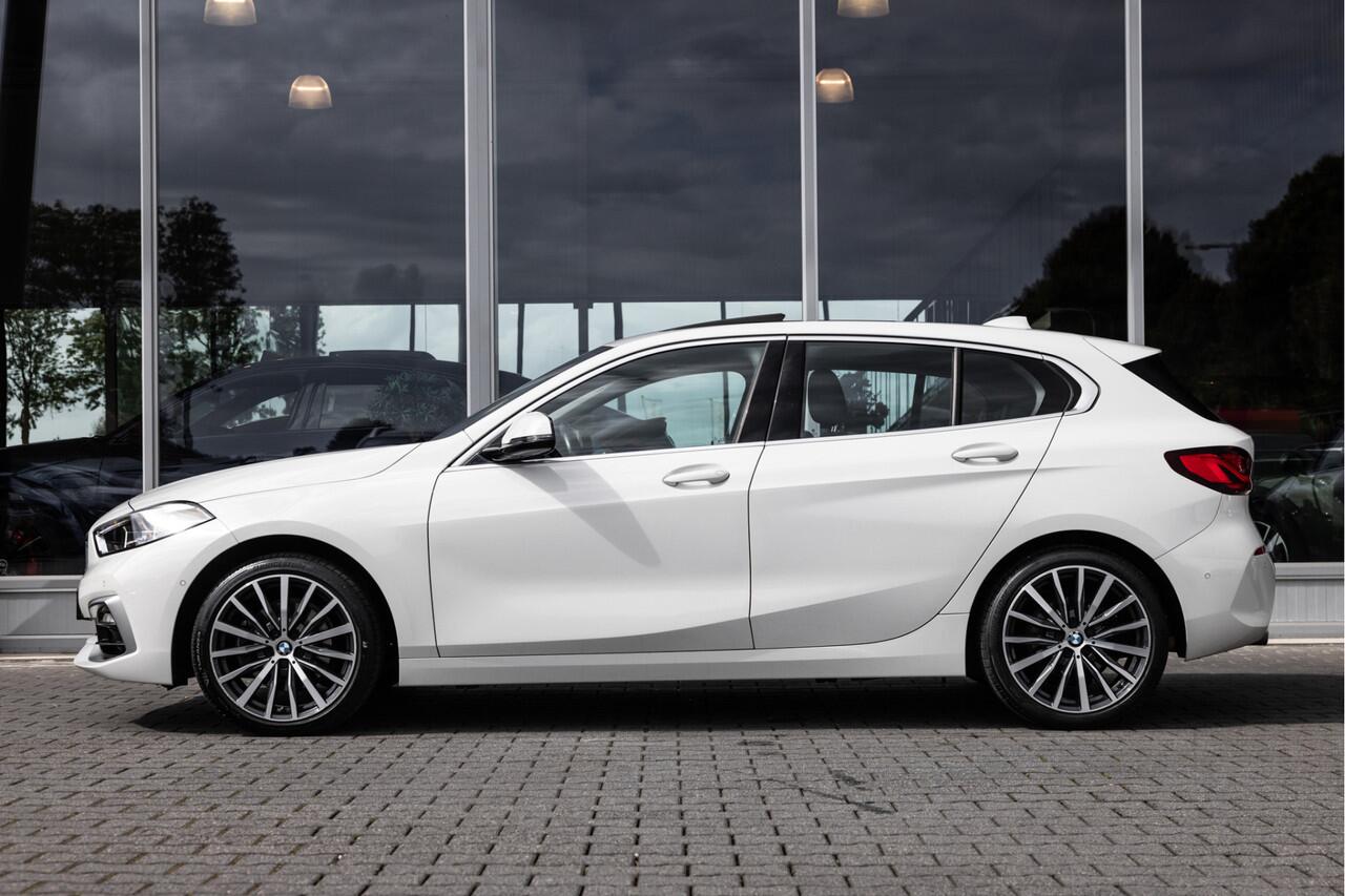 BMW 1-SERIE 118i High Executive Edition | Pano | Camera