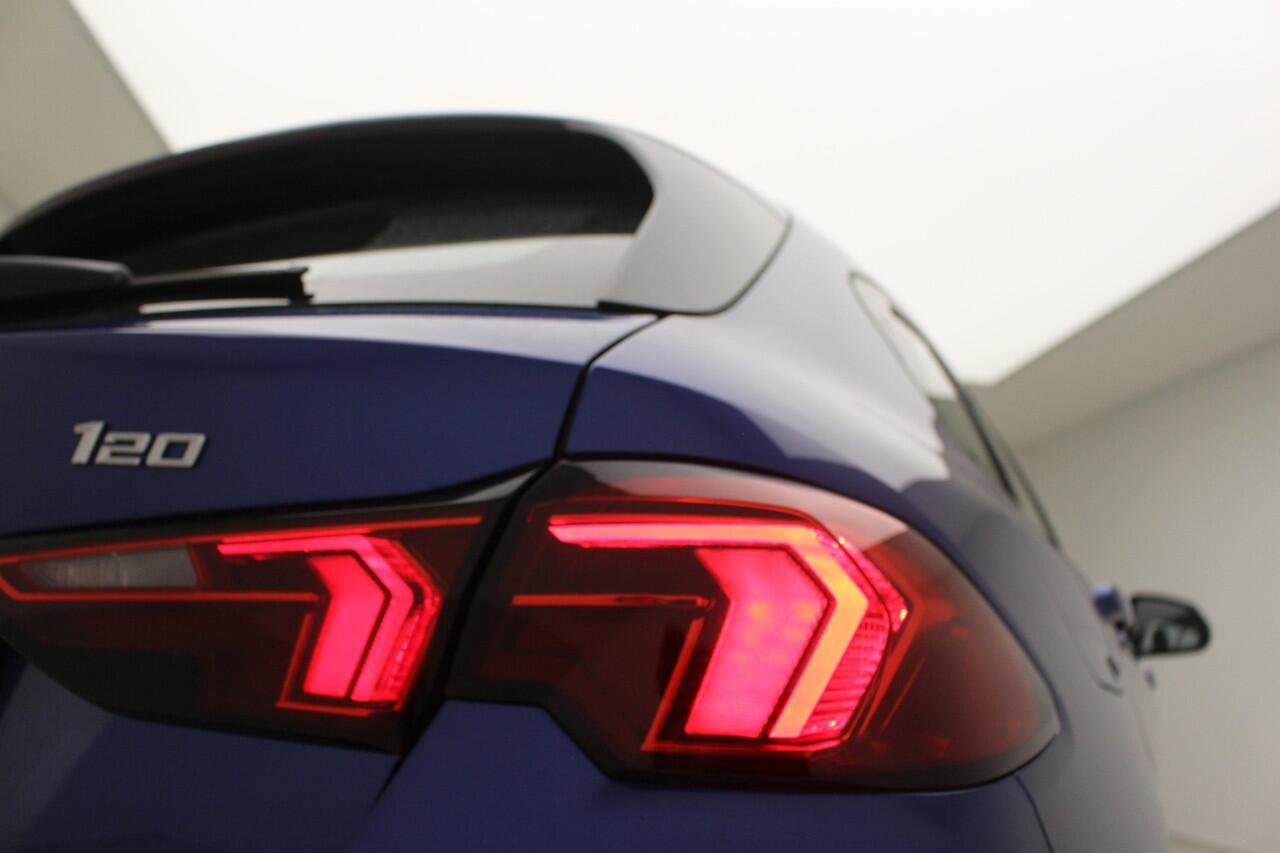 BMW 1-SERIE 120 M-Sport | Panorama | 19" | Harman Kardon | BSI 3 jr - 40.000km