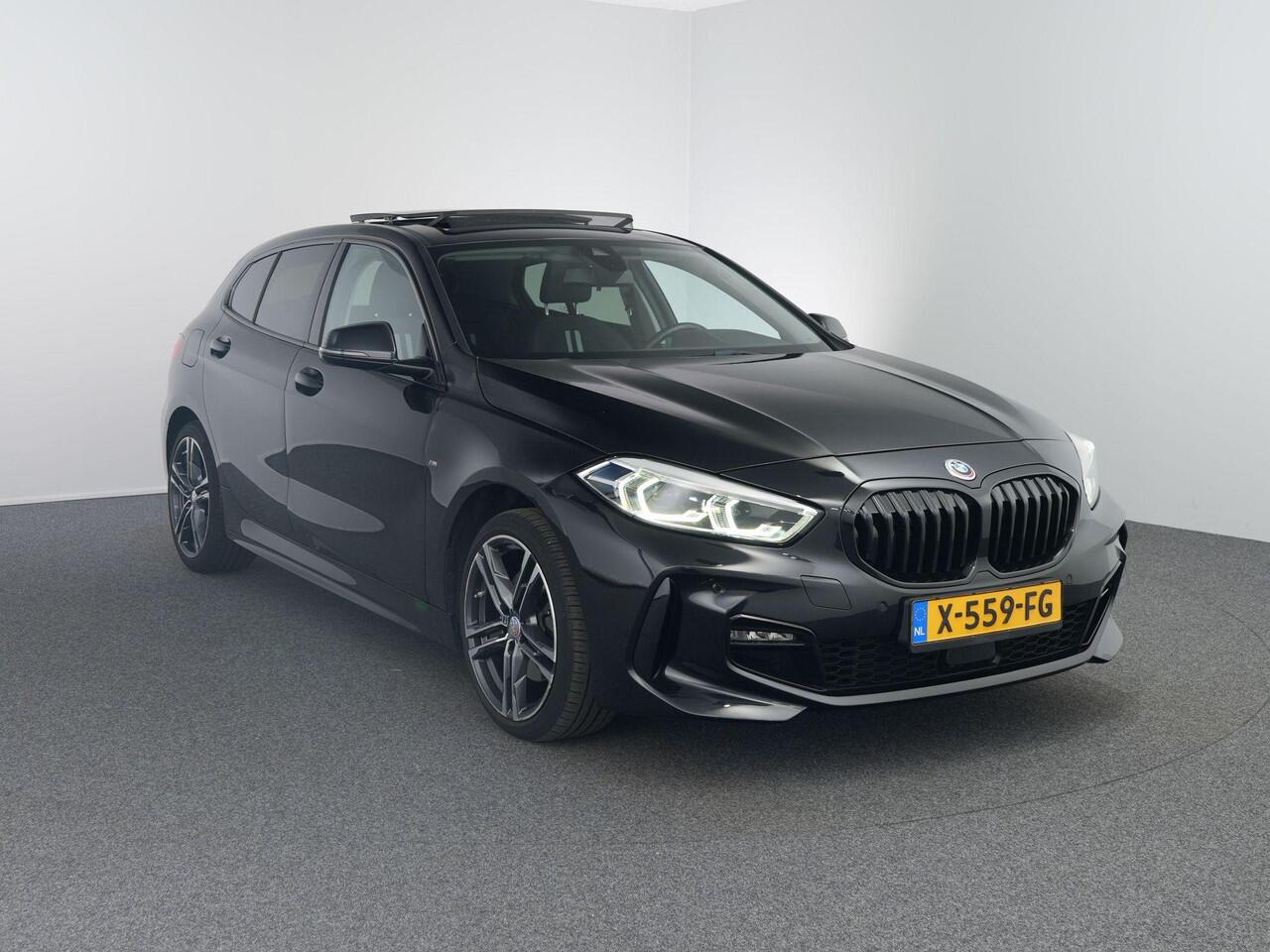 BMW 1-SERIE 118i Corporate High Executive | M sport | 18inch | Pano | Black |