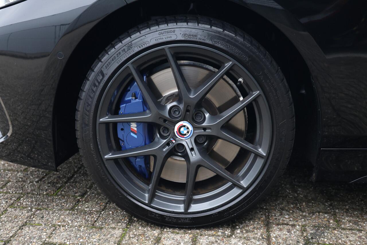 BMW 1-SERIE 118i M-Sport Aut. NAP|Pano|Stoelvw|Cam|Trekhaak|Leder