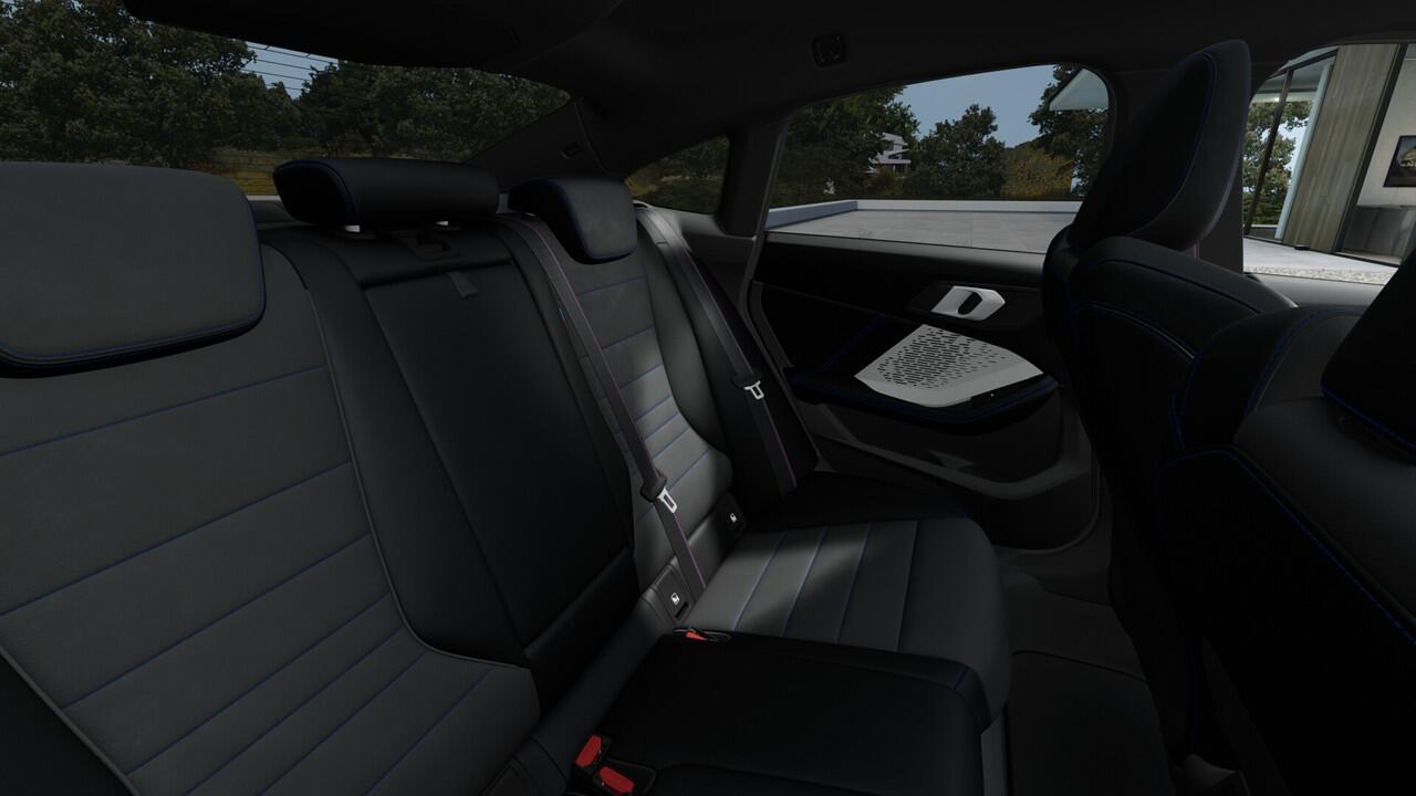 BMW 2-SERIE Gran Coupé 220 High Executive M Sport Automaat / Adaptieve LED / Head-Up / M Adaptief onderstel / Parking Assistant Plus / Stuurverwarming / Comfort Access