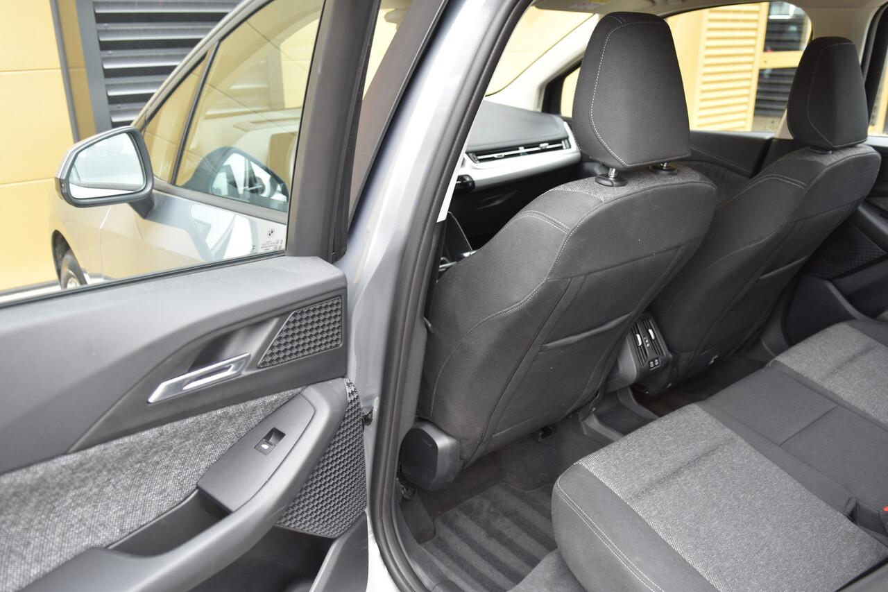 BMW 2-SERIE Active Tourer 218i * Head-up * Comforttoegang * LED *