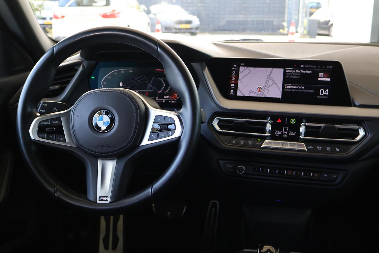 BMW 2-SERIE Gran Coupé 218i Executive Edition | M Sport | Parking Pack | Voorstoelen Verwarmd