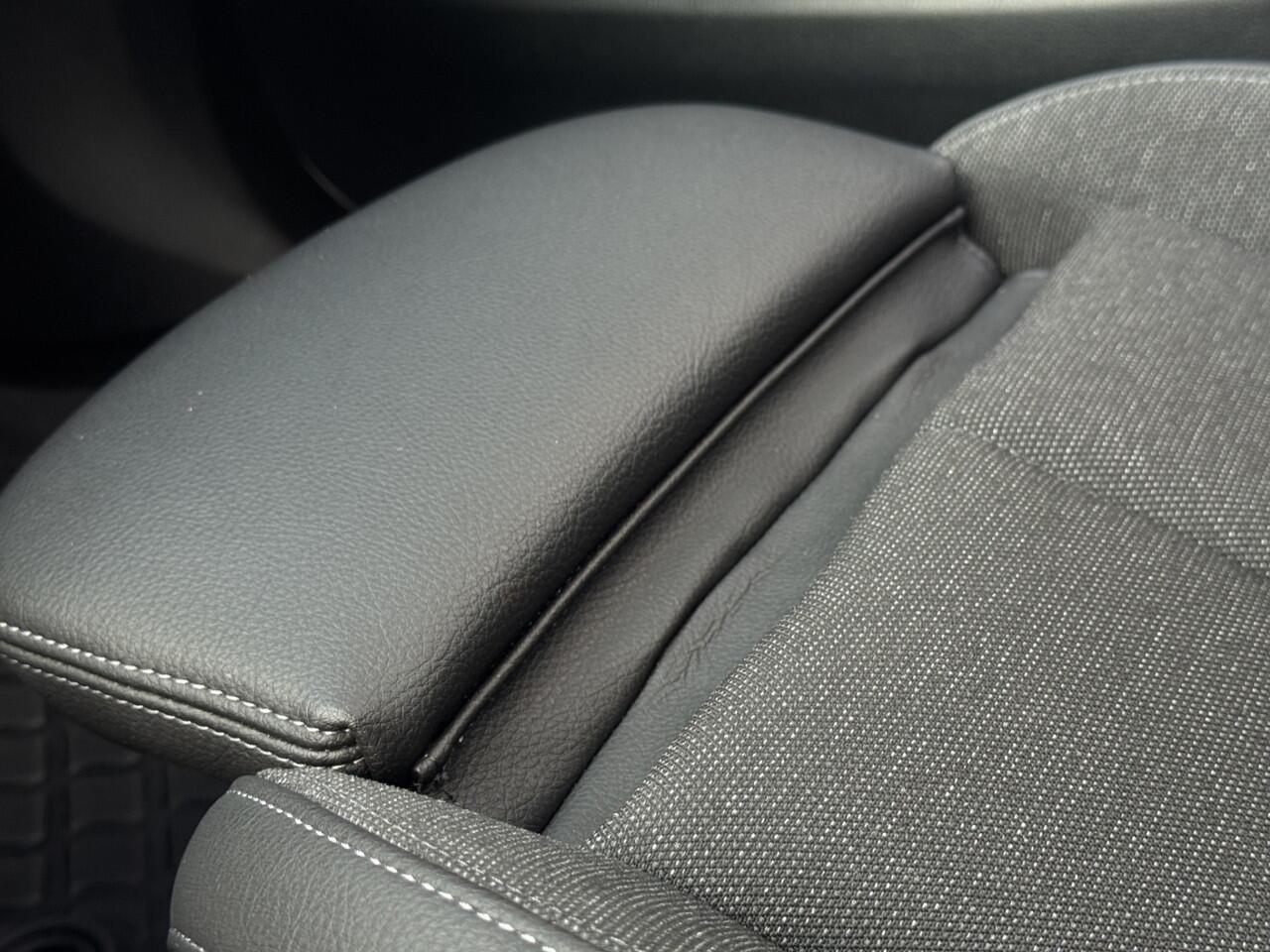 BMW 2-SERIE Active Tourer 218i High Executive | Pano | Automaat