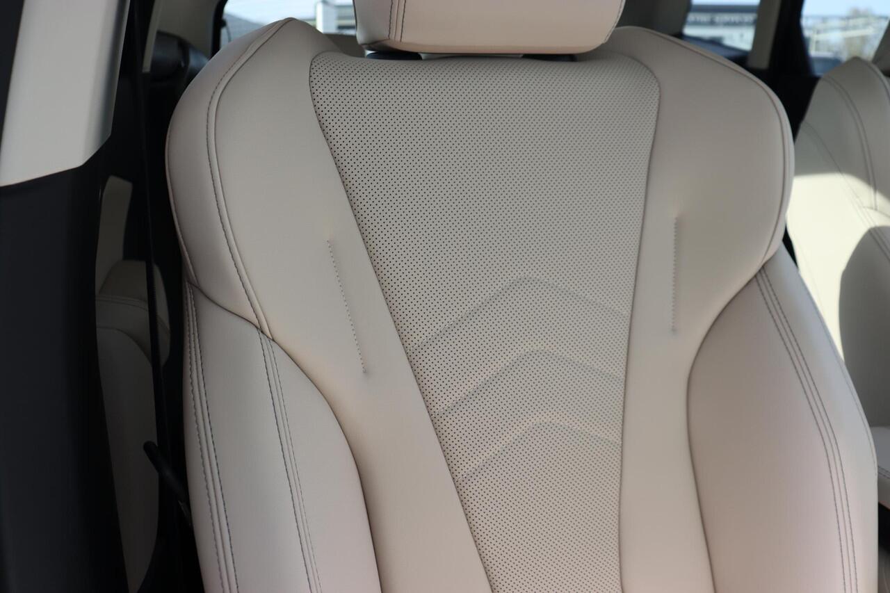 BMW 2-SERIE Active Tourer 225e xDrive Premium Pack/ Comfort Pack/ Travel Pack/ Panoramadak/ Verwarmd Stuurwiel/ Comfort Acces/ Elektrische Trekhaak/