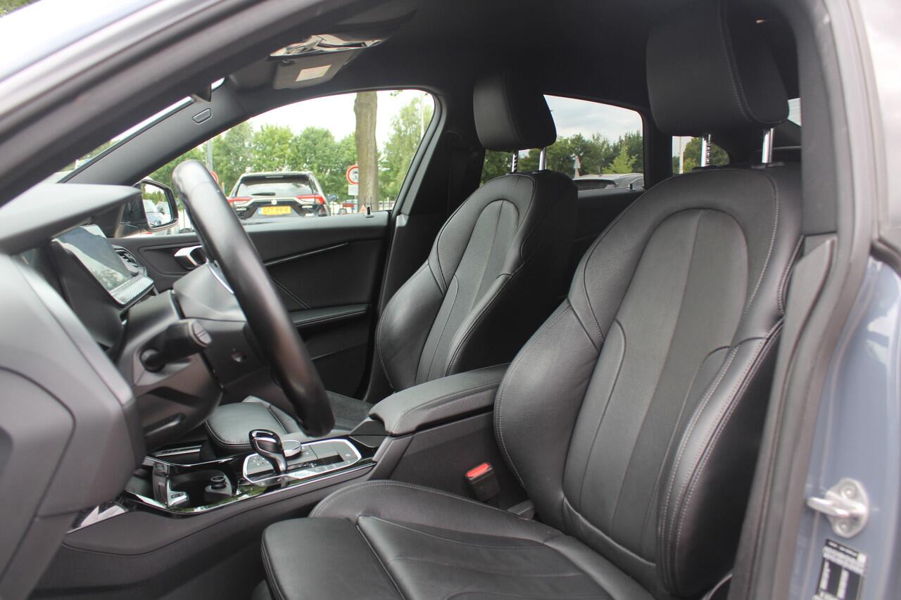 BMW 2-SERIE Gran Coupé 218i High Exe. Ed. M Sport 37.437 km! / Camera / Leder / Navigatie / 18'' / ACC / DAB / Virtual Cockpit / Stoelverwarming / Cruise Control