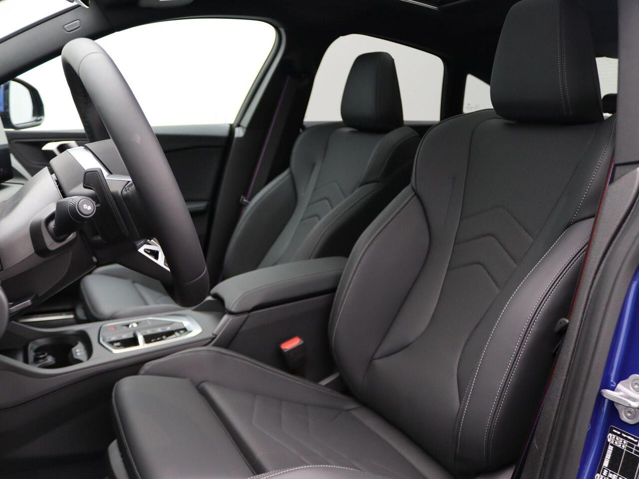 BMW 2-SERIE Gran Coupé 220 M Sportpakket Pro | Premium Pack | Stuurwielrand Verwarmd | Comfort Access | Panoramadak | Driving Assistant Plus | Harman Kardon | 19'' | Ekris Selection