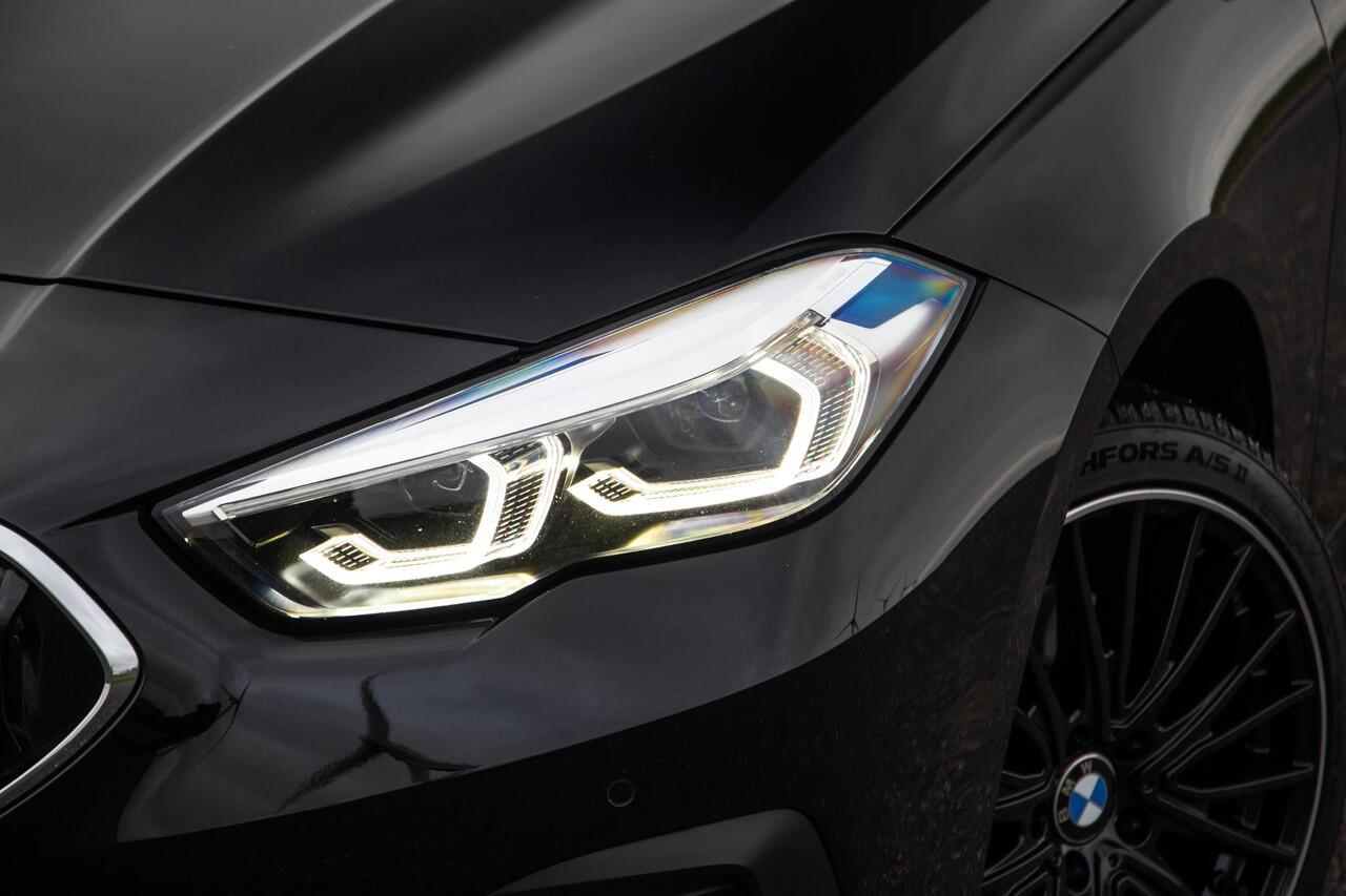 BMW 2-SERIE Gran Coupé 218i Introduction Edition NAVI / CARPLAY / LED / AUTOMAAT / N.A.P
