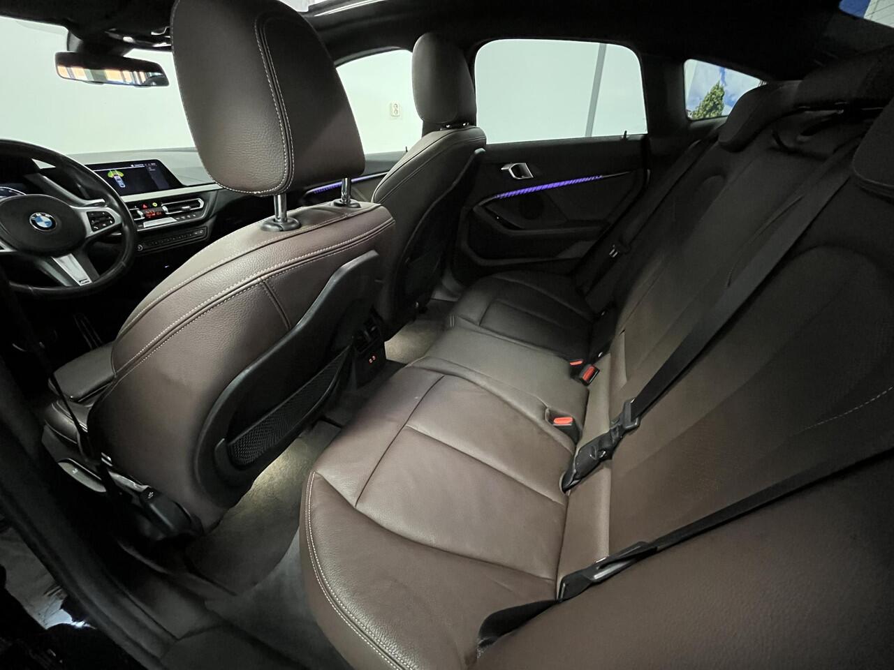 BMW 2-SERIE Gran Coupé 218i M-sport | 1e-EIG. | PANO | CARPLAY |