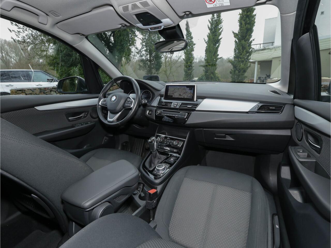 BMW 2-SERIE Active Tourer 218i Business Edition