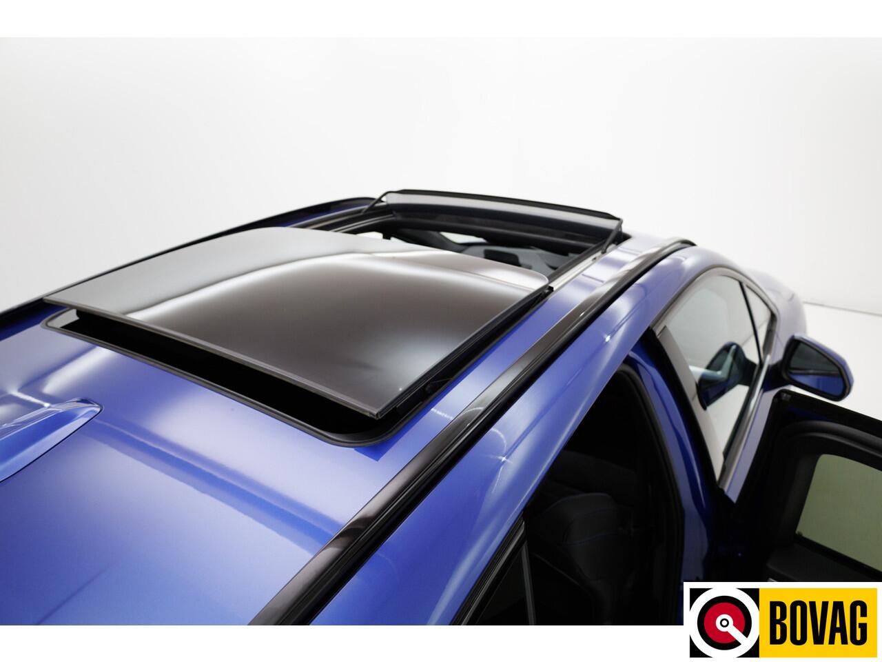 BMW 2-SERIE Active Tourer 218i M-Sport automaat | 19 inch Individual Panoramadak | Harman Kardon | HUD Adaptive cruise, 360 Camera, PDC V+A, El.verstelbare stoel met geheurgen, Elektrische achterklep, Keyless