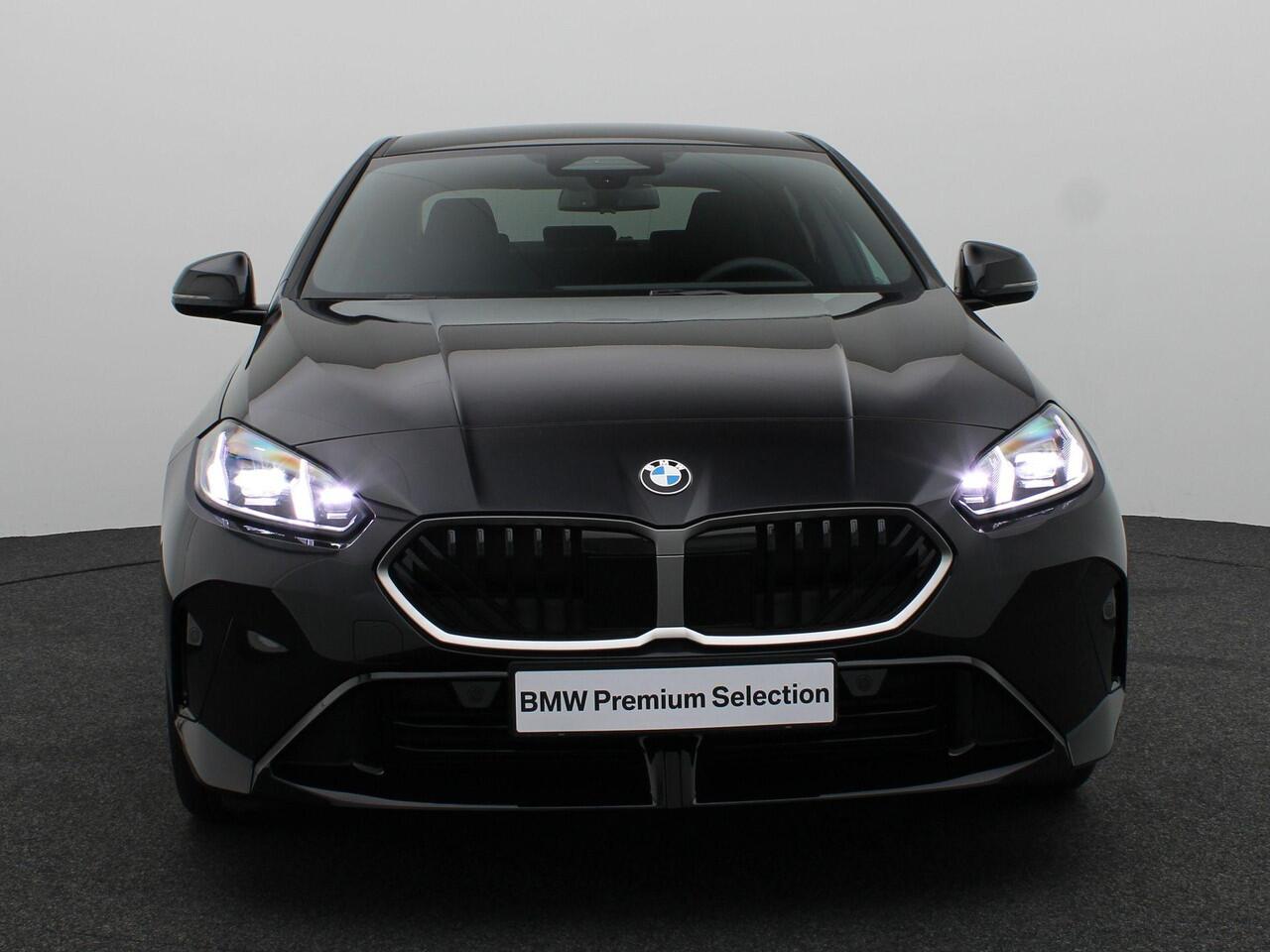 BMW 2-SERIE Gran Coupé 220 M Sportpakket | Premium Pack | Stuurwielrand Verwarmd | Achteruitrijcamera | Driving Assistant | 18''