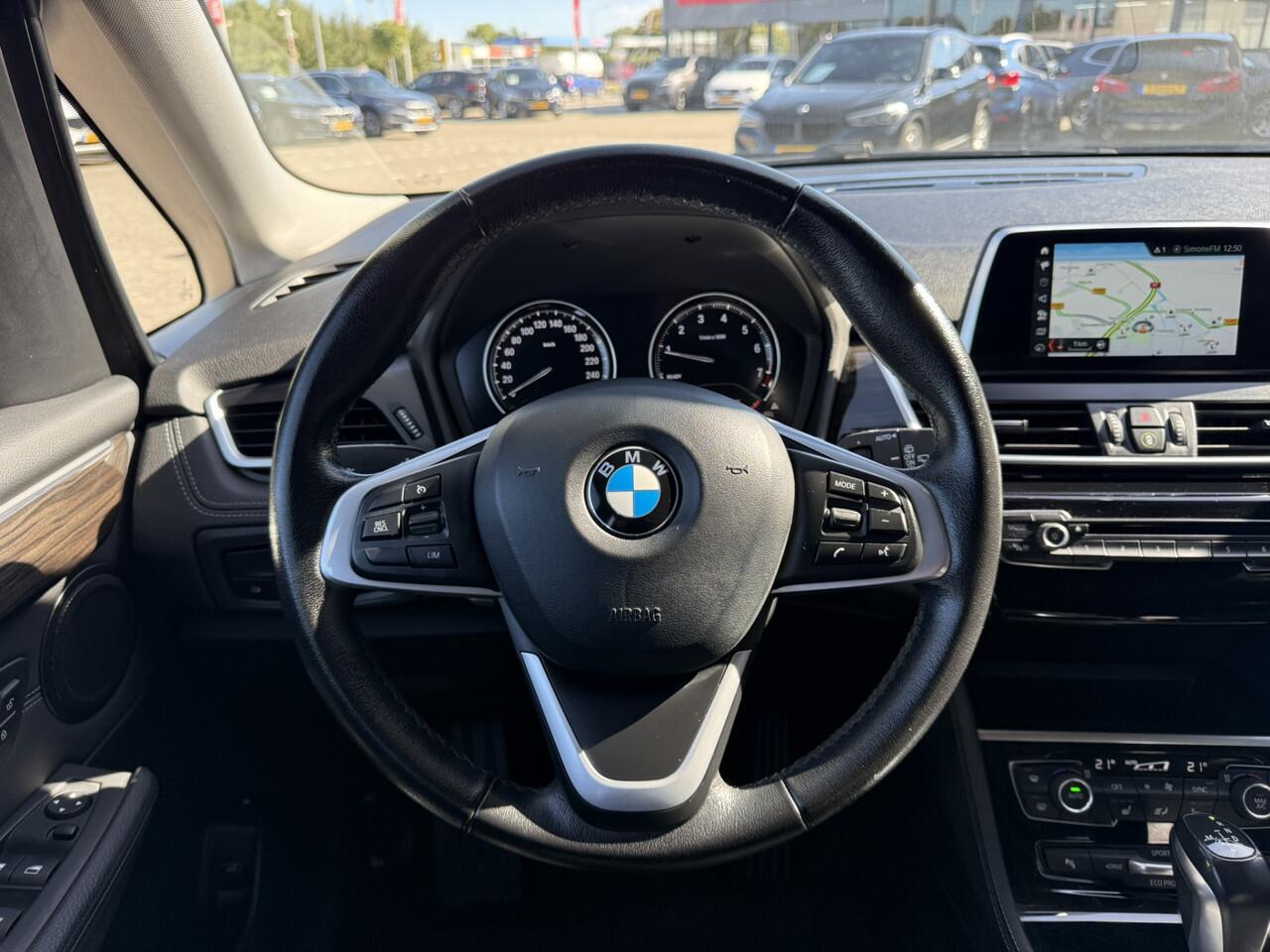 BMW 2-SERIE Active Tourer 225xe iPerformance Luxury Leer LED Stoelverwarming PDC