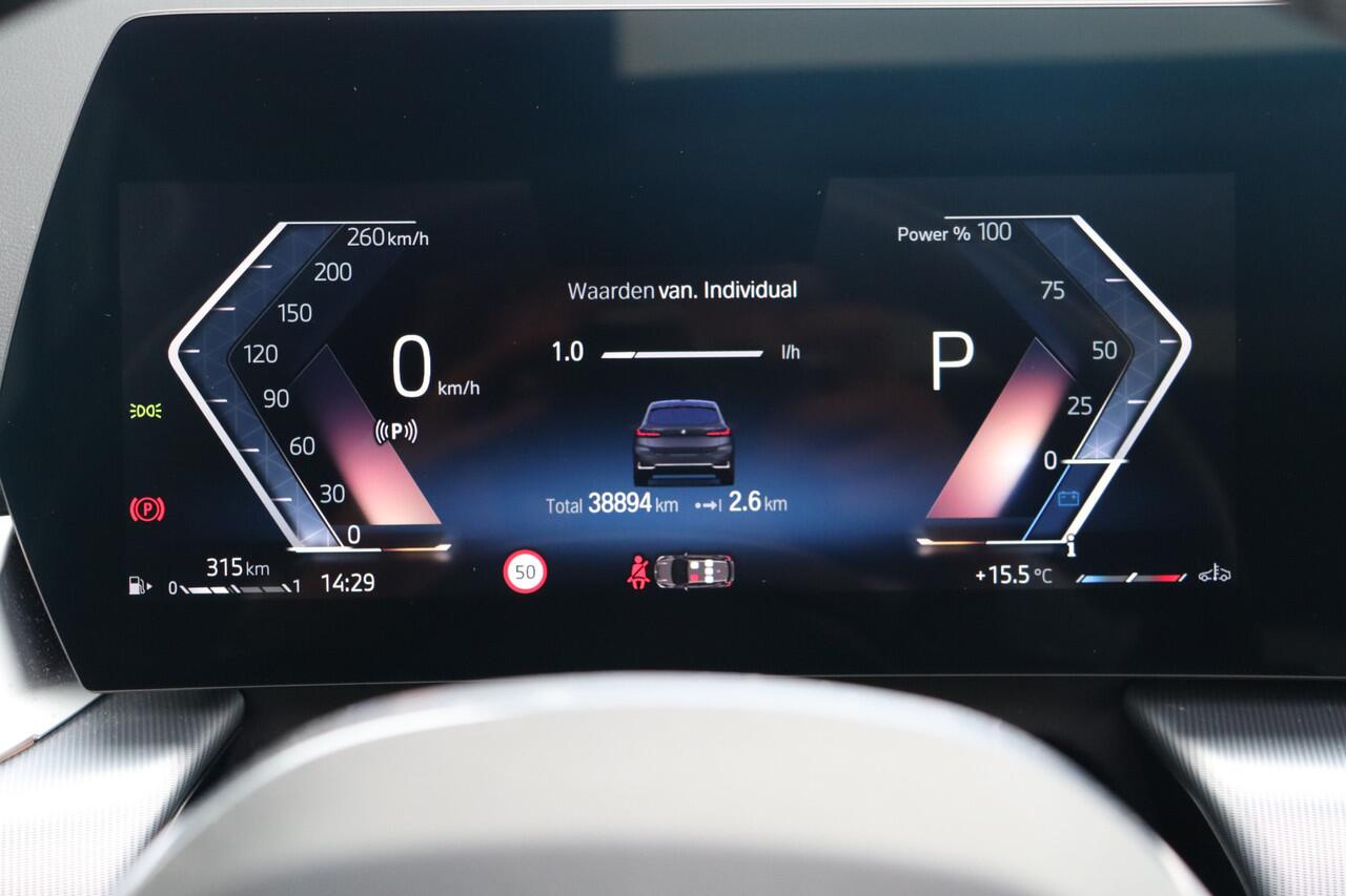 BMW 2-SERIE Active Tourer 218i Automaat | Leder | Panoramadak | Stoel-/Stuurverwarming | Elek. Trekhaak | Navigatie