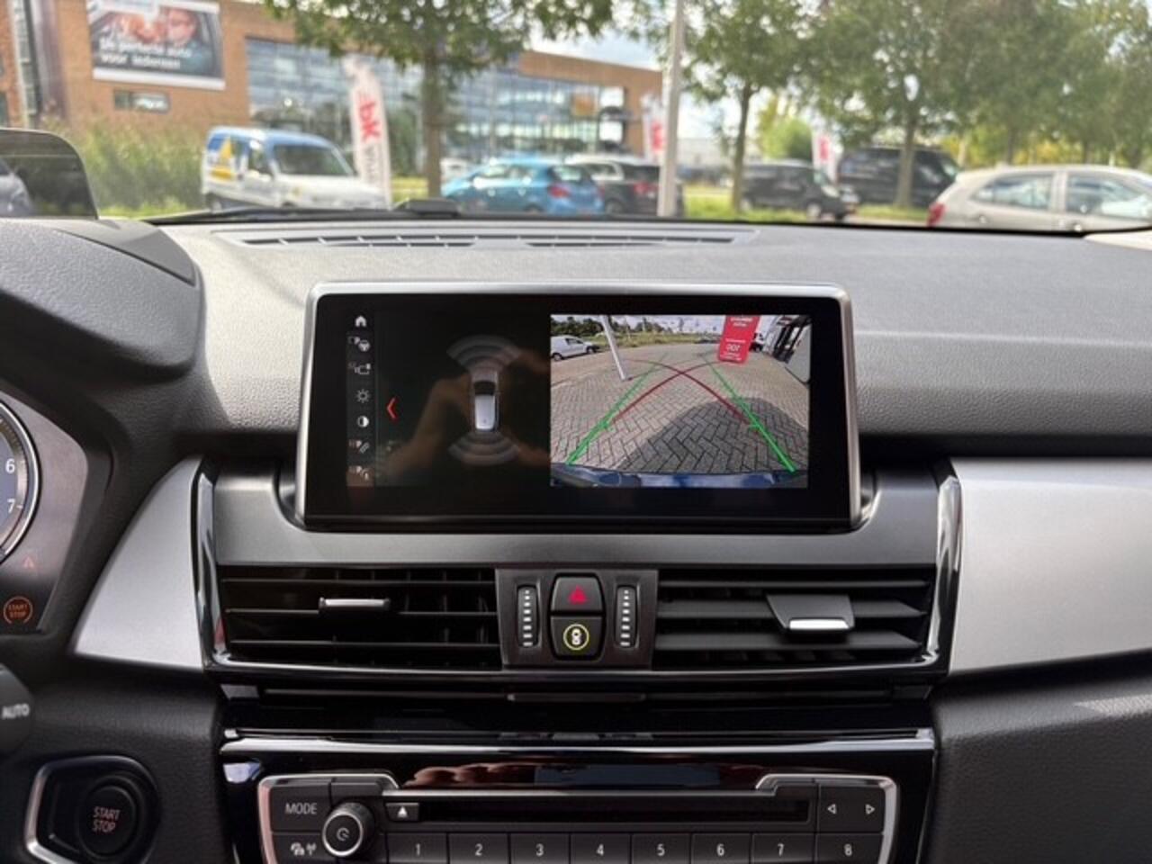 BMW 2-SERIE Active Tourer 225xe iPerformance | Navi | Cruise | Camera | 77.136 km Dealeronderhoudenj