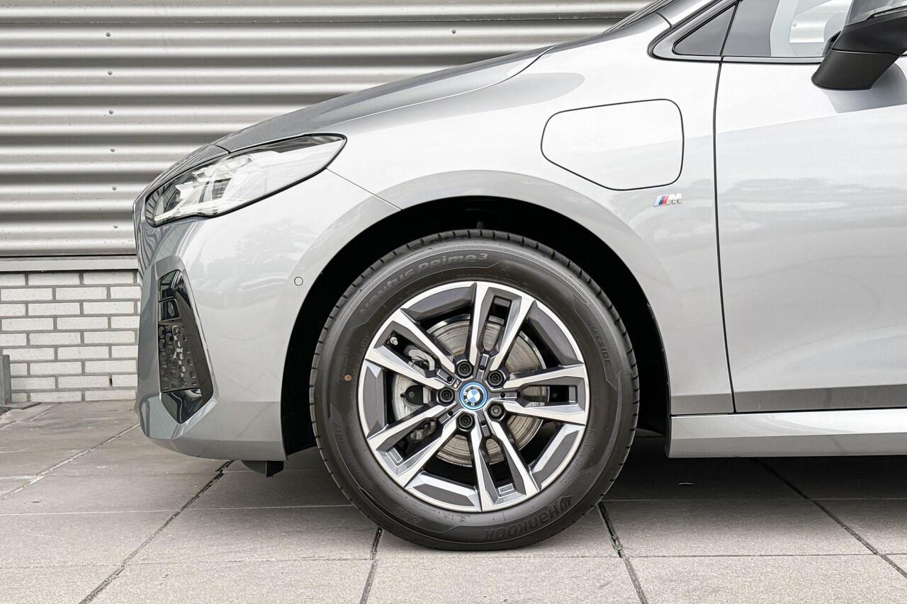BMW 2-SERIE Active Tourer 225e xDrive M Sportpakket / Premium Pack / Selections