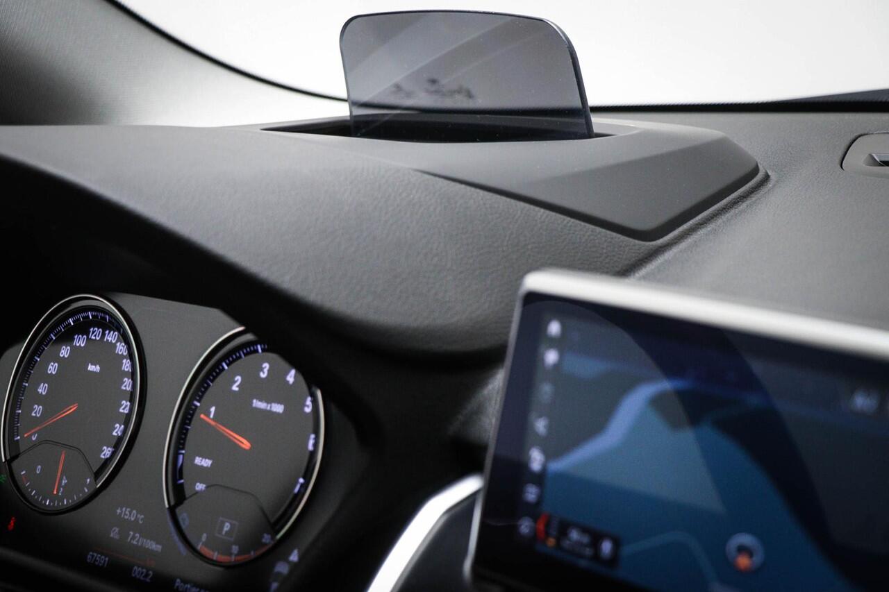 BMW 2-SERIE Active Tourer 218i High Executive Edition | PANORAMADAK | LEDER | STOELVERWARMING | CAMERA